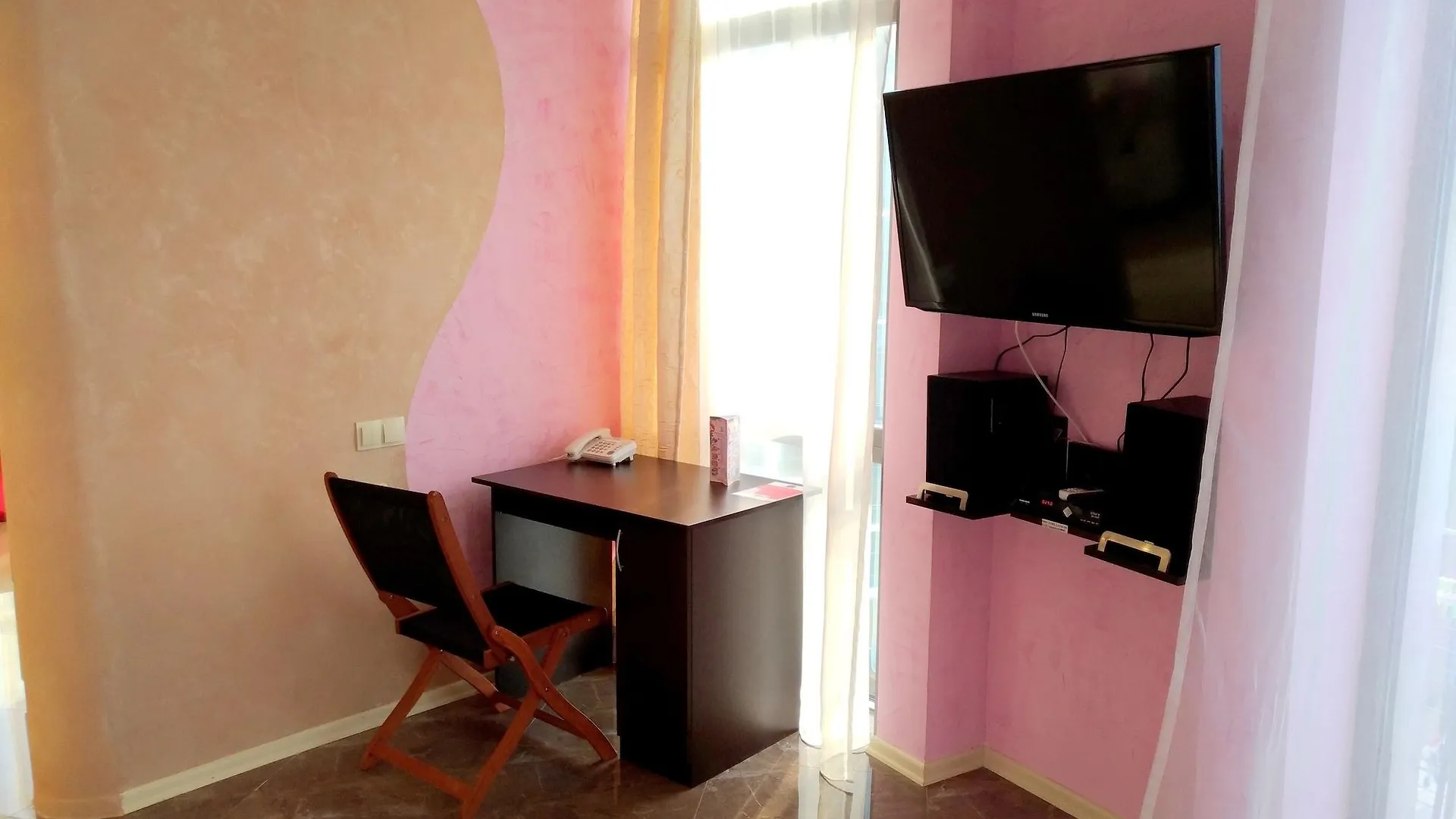 Rock Hotel First Line Batumi Apartmanhotel