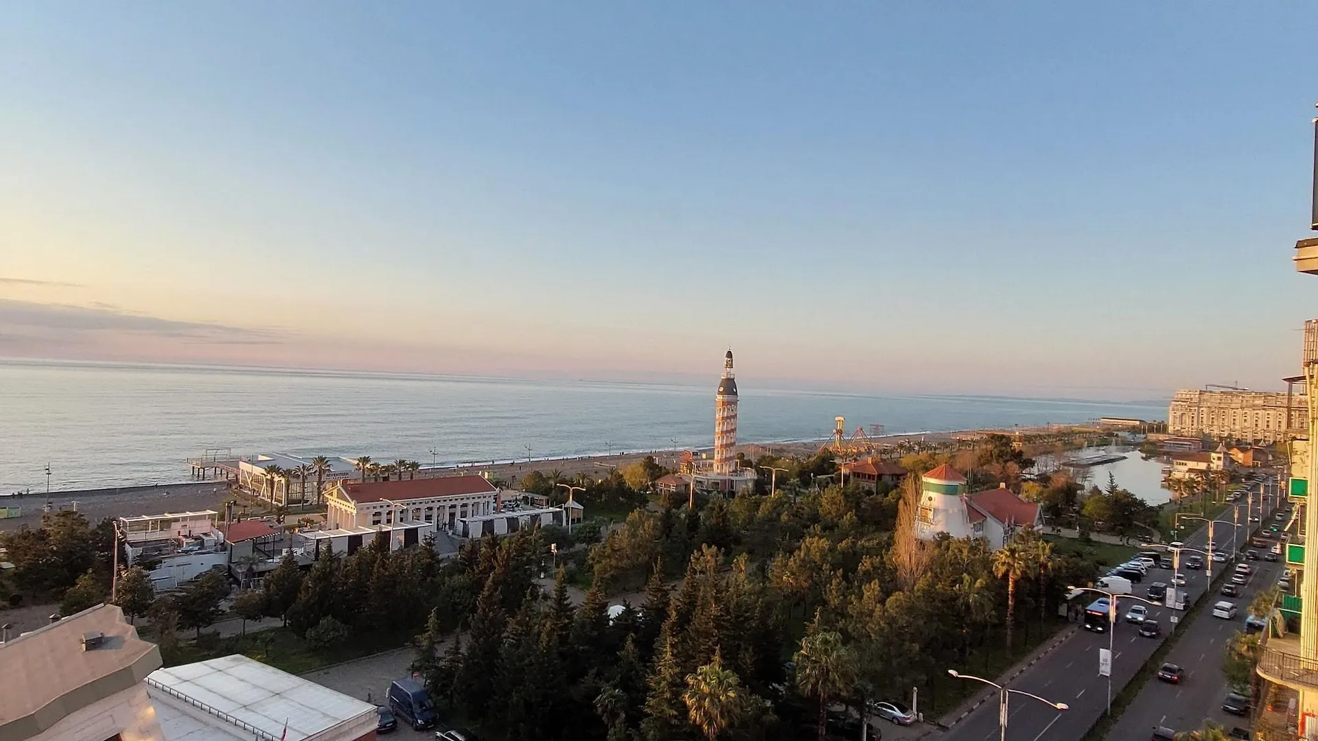 Rock Hotel First Line Batumi Lägenhetshotell